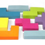 Wer Tetris nicht nur im Traum und auf der Konsole genießen will, der greift zu unserer Spielerei der Woche: Tetris-Haftnotizen. Wer Tetris nicht nur im Traum und auf der Konsole genießen will, der greift zu unserer Spielerei der Woche: Tetris-Haftnotizen.