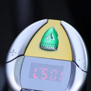Im Handumdrehen lässt der Soundracer den langweiligen Kleinwagen wie einen großen Sportler klingen. Im Handumdrehen lässt der Soundracer den langweiligen Kleinwagen wie einen großen Sportler klingen.