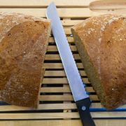 Wissen Sie, woher die Aussage stammt, dass Butterbrote immer auf die Seite mit der Marmelade fallen? Im 19. Jahrhundert gab es ein Sprichwort: «Minister fallen wie die Butterbrote: immer auf die gute Seite». Das Butterbrot wie ein Politiker? Wissen Sie, woher die Aussage stammt, dass Butterbrote immer auf die Seite mit der Marmelade fallen? Im 19. Jahrhundert gab es ein Sprichwort: «Minister fallen wie die Butterbrote: immer auf die gute Seite». Das Butterbrot wie ein Politiker?