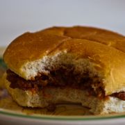 Mittagspausen-Fehler: Essen bis zum Schluss Mittagspausen-Fehler: Essen bis zum Schluss