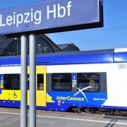Auch private Bahnunternehmen wie Interconnex, ODEG oder auch Metronom (Niedersachsen) sind bei der Planung einer Reise nicht zu verachten. Auch private Bahnunternehmen wie Interconnex, ODEG oder auch Metronom (Niedersachsen) sind bei der Planung einer Reise nicht zu verachten.
