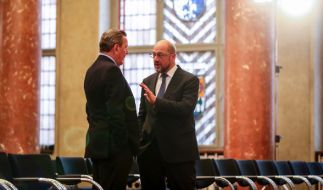 der frhere bundeskanzler gerhard schrder links und martin schulz damals noch prsident des - Gerhard Schrder Lebenslauf der frhere bundeskanzler gerhard schrder links und martin schulz damals noch prsident des - Gerhard Schrder Lebenslauf