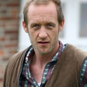 Schauspieler Stephan Kampwirth begann zunächst eine Schreinerlehre. Schauspieler Stephan Kampwirth begann zunächst eine Schreinerlehre.