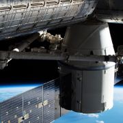 Wurde neben der ISS ein Ufo gesichtet? Wurde neben der ISS ein Ufo gesichtet?