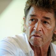 Rockstar Peter Maffay fordert den Rücktritt der Echo-Macher. Rockstar Peter Maffay fordert den Rücktritt der Echo-Macher.