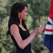 Herzogin Meghan nimmt im Rahmen ihrer Dublin-Reise an einer Sommer-Party im Glencairn House teil. Herzogin Meghan nimmt im Rahmen ihrer Dublin-Reise an einer Sommer-Party im Glencairn House teil.