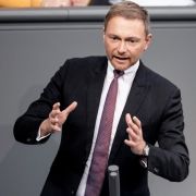 Christian Lindern fordert, dass die Bundesregierung den Milliardenüberschuss an die Bürger auszahlen soll. (Foto)