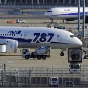 Am Boden: eine Boeing 787 Dreamliner in Tokio. Dort bleibt sie vorerst auch. Am Boden: eine Boeing 787 Dreamliner in Tokio. Dort bleibt sie vorerst auch.