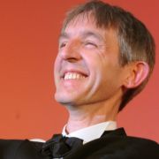 Andreas Schmidt bei der Verleihung des Deutschen Filmpreises 2009. Er gewann die Trophäe für die beste männliche Nebenrolle in Fleisch ist mein Gemüse. Andreas Schmidt bei der Verleihung des Deutschen Filmpreises 2009. Er gewann die Trophäe für die beste männliche Nebenrolle in Fleisch ist mein Gemüse.
