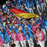 392 deutschen Athleten sind in London 2012 dabei. Viele von ihnen dienen neben ihrer sportlichen Karriere Bund und Polizei oder sie studieren. 392 deutschen Athleten sind in London 2012 dabei. Viele von ihnen dienen neben ihrer sportlichen Karriere Bund und Polizei oder sie studieren.