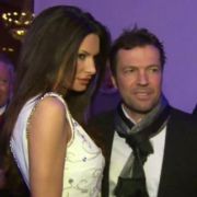 Auf der Berlinale-Party werden Lothar Matthäus und seine Freundin Joanna von Fotografen und TV-Kameras umlagert. Auf der Berlinale-Party werden Lothar Matthäus und seine Freundin Joanna von Fotografen und TV-Kameras umlagert.