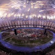 Bei der Eröffnungszeremonie der Olympischen Spiele 2012 in London durfte natürlich auch ein Abschlussfeuerwerk nicht fehlen. Bei der Eröffnungszeremonie der Olympischen Spiele 2012 in London durfte natürlich auch ein Abschlussfeuerwerk nicht fehlen.