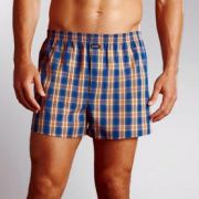 Boxershorts bieten viel Platz. Ein Mann in Bonn will nun beweisen, dass er so viel in der Hose hat, dass er nicht schuldig sein kann. Boxershorts bieten viel Platz. Ein Mann in Bonn will nun beweisen, dass er so viel in der Hose hat, dass er nicht schuldig sein kann.