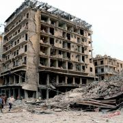 Chaos und Verwüstung, wie hier in der syrischen Handelsmetropole Aleppo, machen sich auch über die Landesgrenzen hinaus zunehmend bemerkbar. Chaos und Verwüstung, wie hier in der syrischen Handelsmetropole Aleppo, machen sich auch über die Landesgrenzen hinaus zunehmend bemerkbar.
