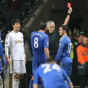 Chelseas Offensivstar Eden Hazard fliegt vom Platz, nachdem er einen Balljungen getreten hatte. Chelseas Offensivstar Eden Hazard fliegt vom Platz, nachdem er einen Balljungen getreten hatte.