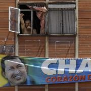 «Chávez, Herz meiner Heimat»: Venezuelas krebskranker Präsident will die dritte Amtszeit. «Chávez, Herz meiner Heimat»: Venezuelas krebskranker Präsident will die dritte Amtszeit.