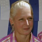 Da war die Welt für Nadja Drygalla noch in Ordnung: Die 23-Jährige bei der Verabschiedung der Olympiateilnehmer aus Mecklenburg-Vorpommern Richtung London. Da war die Welt für Nadja Drygalla noch in Ordnung: Die 23-Jährige bei der Verabschiedung der Olympiateilnehmer aus Mecklenburg-Vorpommern Richtung London.