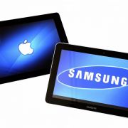 Dauerstreit: Apple und Samsung werfen sich gegenseitig die Verletzung von Urheber- und Patentrechten vor. Dauerstreit: Apple und Samsung werfen sich gegenseitig die Verletzung von Urheber- und Patentrechten vor.
