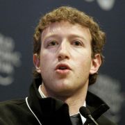 Mark Zuckerberg ist das Gesicht von Facebook und einer der mächtigsten Menschen der Welt. Mark Zuckerberg ist das Gesicht von Facebook und einer der mächtigsten Menschen der Welt.