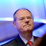 Der SPD-Kanzlerkandidat Peer Steinbrück muss bis zur Bundestagswahl 2013 mächtig aufholen. Der SPD-Kanzlerkandidat Peer Steinbrück muss bis zur Bundestagswahl 2013 mächtig aufholen.