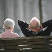 Die Angst vor Altersarmut ist groß, dennoch wollen viele Bundesbürger nicht mehr Geld in ihre Vorsorge investieren. Die Angst vor Altersarmut ist groß, dennoch wollen viele Bundesbürger nicht mehr Geld in ihre Vorsorge investieren.