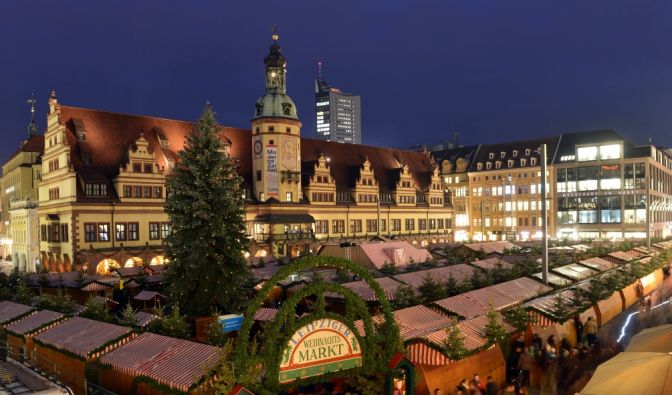 Die ersten Weihnachtsmärkte starten schon.