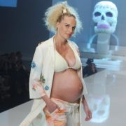 Die hochschwangere Ex-Miss Austria, Patricia Kaiser (27) , auf dem Laufsteg während der Berlin Fashion Week bei der Show von Designer Michael Michalsky. Die hochschwangere Ex-Miss Austria, Patricia Kaiser (27) , auf dem Laufsteg während der Berlin Fashion Week bei der Show von Designer Michael Michalsky.