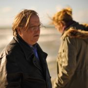 Der Psychologe Weininger (Axel Prahl) will der traumatisierten Lehrerin helfen. Der Psychologe Weininger (Axel Prahl) will der traumatisierten Lehrerin helfen.