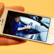 Die Vorbestellungen für das iPhone 5 haben die Apple-Aktie auf einen Wert von 700 Euro steigen lassen. Die Vorbestellungen für das iPhone 5 haben die Apple-Aktie auf einen Wert von 700 Euro steigen lassen.