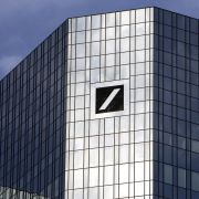 Die Zentrale der Deutschen Bank AG in Frankfurt am Main bleibt vom Stellenabbau weitgehend verschont. Die Zentrale der Deutschen Bank AG in Frankfurt am Main bleibt vom Stellenabbau weitgehend verschont.