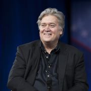 Donald Trumps Chefstratege Stephen Bannon stolperte über Ivanka Trump. Donald Trumps Chefstratege Stephen Bannon stolperte über Ivanka Trump.