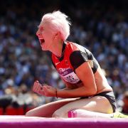 Drei Zentimeter zwischen Höhenflug und Untergang: Ariane Friedrich überquerte 1,93 Meter, scheiterte aber an 1,96 Metern. Drei Zentimeter zwischen Höhenflug und Untergang: Ariane Friedrich überquerte 1,93 Meter, scheiterte aber an 1,96 Metern.