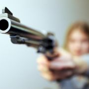Eine Reform des Waffenrechts in den USA ist politisch ein heißes Eisen. Dass die in Obamas zweite Amtszeit fällt, könnte jedoch von Vorteil sein. Eine Reform des Waffenrechts in den USA ist politisch ein heißes Eisen. Dass die in Obamas zweite Amtszeit fällt, könnte jedoch von Vorteil sein.