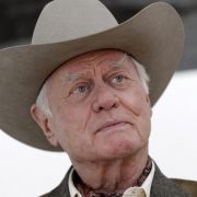 Er war Vorbild für zahlreiche Serienfieslinge: Larry Hagman alias J. R. Ewing. Er war Vorbild für zahlreiche Serienfieslinge: Larry Hagman alias J. R. Ewing.