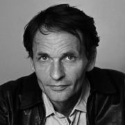 Erzählt mit Abschied ohne Ende die Geschichte seines eigenen Lebens: Wolfgang Hermann. Erzählt mit Abschied ohne Ende die Geschichte seines eigenen Lebens: Wolfgang Hermann.