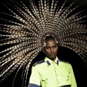 Fasenfedern als Kopfschmuck - da dürfte jeder Pfau bei der Fashion Week in London neidisch werden. Fasenfedern als Kopfschmuck - da dürfte jeder Pfau bei der Fashion Week in London neidisch werden.