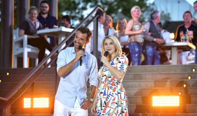 Florian Silbereisen und Beatrice Egli bei der großen Klubbb3 Strandparty auf Mallorca.