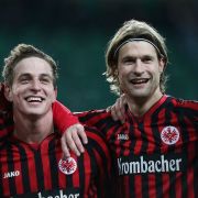 Geschlossene Eintracht: Frankfurts junge Kicker stürmten in der Hinrunde auf Platz vier. Geschlossene Eintracht: Frankfurts junge Kicker stürmten in der Hinrunde auf Platz vier.