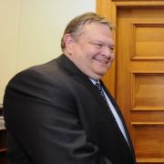 Alexis Tsipras (rechts) von den Radikalen Linken konnte keine Regierung bilden. Nun will es der Sozialistenführer Evangelos Venizelos versuchen. Alexis Tsipras (rechts) von den Radikalen Linken konnte keine Regierung bilden. Nun will es der Sozialistenführer Evangelos Venizelos versuchen.