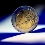 Die Griechen wollen nicht länger sparen. Zumindest stimmten sie bei den Parlamentswahlen gegen Parteien auf Sparkurs. Eine Absage an den Euro? Die Griechen wollen nicht länger sparen. Zumindest stimmten sie bei den Parlamentswahlen gegen Parteien auf Sparkurs. Eine Absage an den Euro?