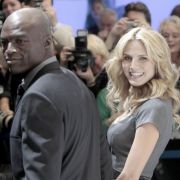 Heidi Klum ist nach ihrer Trennung von Seal gut drauf: «Ich sehe nach vorne, konzentriere mich auf meine Familie, und ich muss sagen, ich bin glücklich.» Heidi Klum ist nach ihrer Trennung von Seal gut drauf: «Ich sehe nach vorne, konzentriere mich auf meine Familie, und ich muss sagen, ich bin glücklich.»