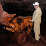 Deutschland hat viele Bergwerke. In einigen davon - unter anderem in Sachsen - können sich Brautpaare das Jawort geben. Deutschland hat viele Bergwerke. In einigen davon - unter anderem in Sachsen - können sich Brautpaare das Jawort geben.