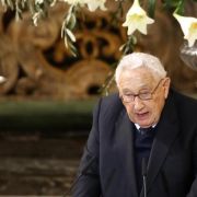 Henry Kissinger hat den gestorbenen ehemaligen Bundeskanzler Schmidt als einen besonderen Freund gewürdigt. Henry Kissinger hat den gestorbenen ehemaligen Bundeskanzler Schmidt als einen besonderen Freund gewürdigt.