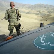 Im nordafghanischen Einsatzgebiet der Bundeswehr ist ein Soldat der Internationalen Schutztruppe Isaf getötet worden. Im nordafghanischen Einsatzgebiet der Bundeswehr ist ein Soldat der Internationalen Schutztruppe Isaf getötet worden.