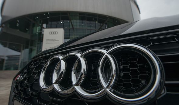 In der Ingolstädter Firmenzentrale von Audi sowie im Werk in Neckarsulm wurden umfassende Razzien durchgeführt.