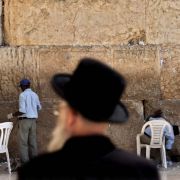 Israel plant den Bau tausender Wohnungen in den besetzten Gebieten. Das Vorgehen wird scharf verurteilt. Israel plant den Bau tausender Wohnungen in den besetzten Gebieten. Das Vorgehen wird scharf verurteilt.