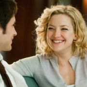 Die krebskranke Marley (Kate Hudson) verliebt sich ausgerechnet in ihren hübschen Doktor Goldstein. Die krebskranke Marley (Kate Hudson) verliebt sich ausgerechnet in ihren hübschen Doktor Goldstein.
