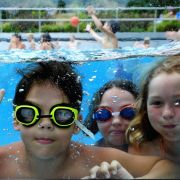 Kinderlachen und Herumtoben am Pool? In kinderfreien Hotels ist das nicht an der Tagesordnung - hier können ruhebedürftige Urlauber entspannen. Kinderlachen und Herumtoben am Pool? In kinderfreien Hotels ist das nicht an der Tagesordnung - hier können ruhebedürftige Urlauber entspannen.