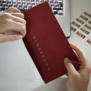 Klassisch oder kreativ? Letztere werden bei Personalern oft als peinlich abgeheftet. Klassisch oder kreativ? Letztere werden bei Personalern oft als peinlich abgeheftet.