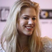 Larissa Marolt (19) wollte es gleich doppelt wissen: Nachdem sie Austria's Next Topmodel gewonnen hatte, stieg sie bei GNTM ein - sehr zum Ärger der anderen Kandidatinnen. Larissa Marolt (19) wollte es gleich doppelt wissen: Nachdem sie Austria's Next Topmodel gewonnen hatte, stieg sie bei GNTM ein - sehr zum Ärger der anderen Kandidatinnen.